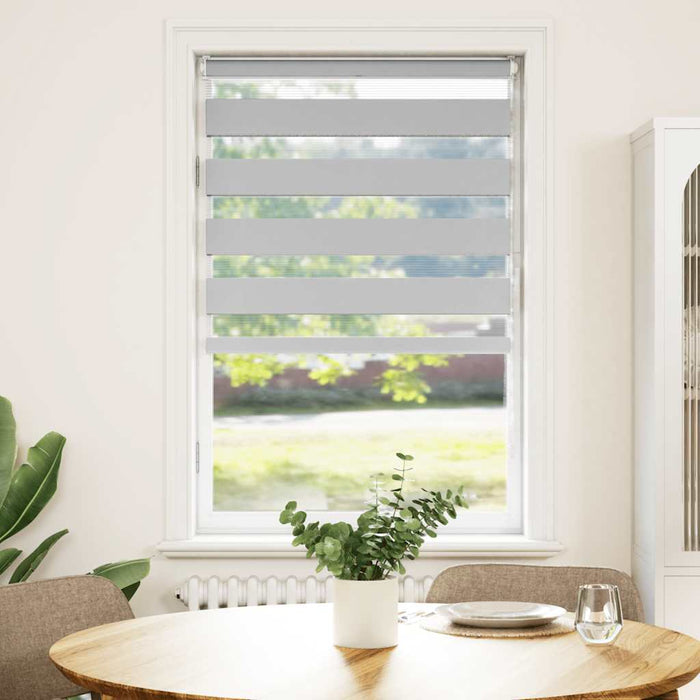 Sebragardin lysegrå 85x100 cm stoff bredde 80,9 cm polyester